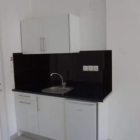 מלון דירות Jessica's & קאבוס