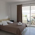 Jessica's & 3* 卡沃斯