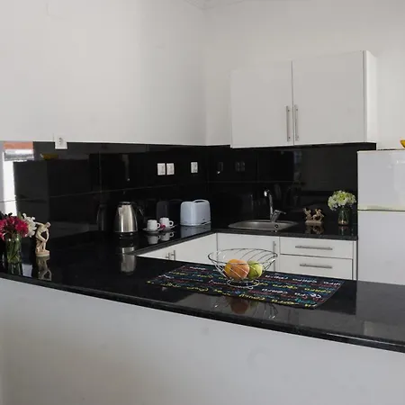 Jessica's & Apartmanhotel